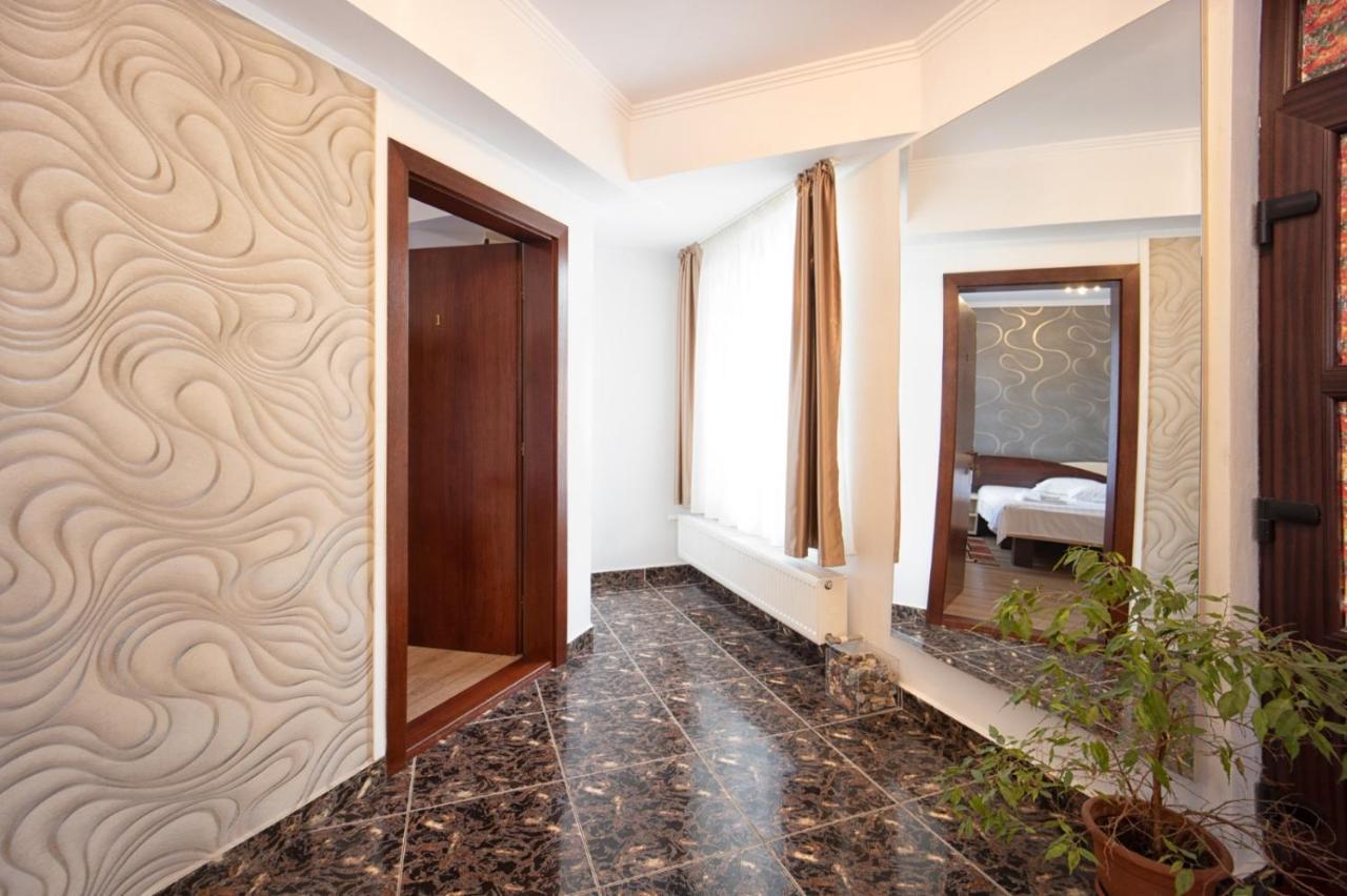 Amedeia Hotel Bran  Ngoại thất bức ảnh